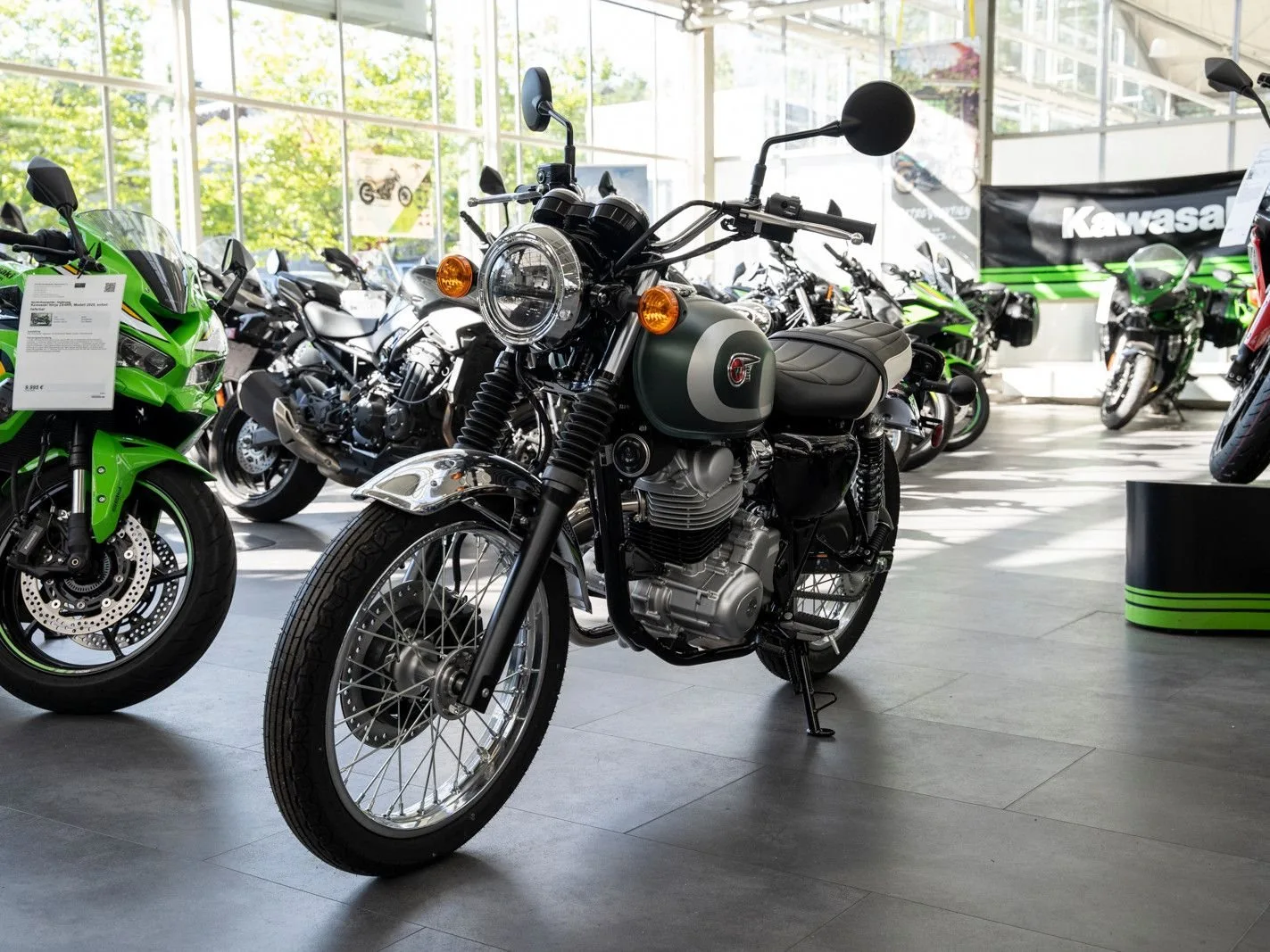 Kawasaki W230