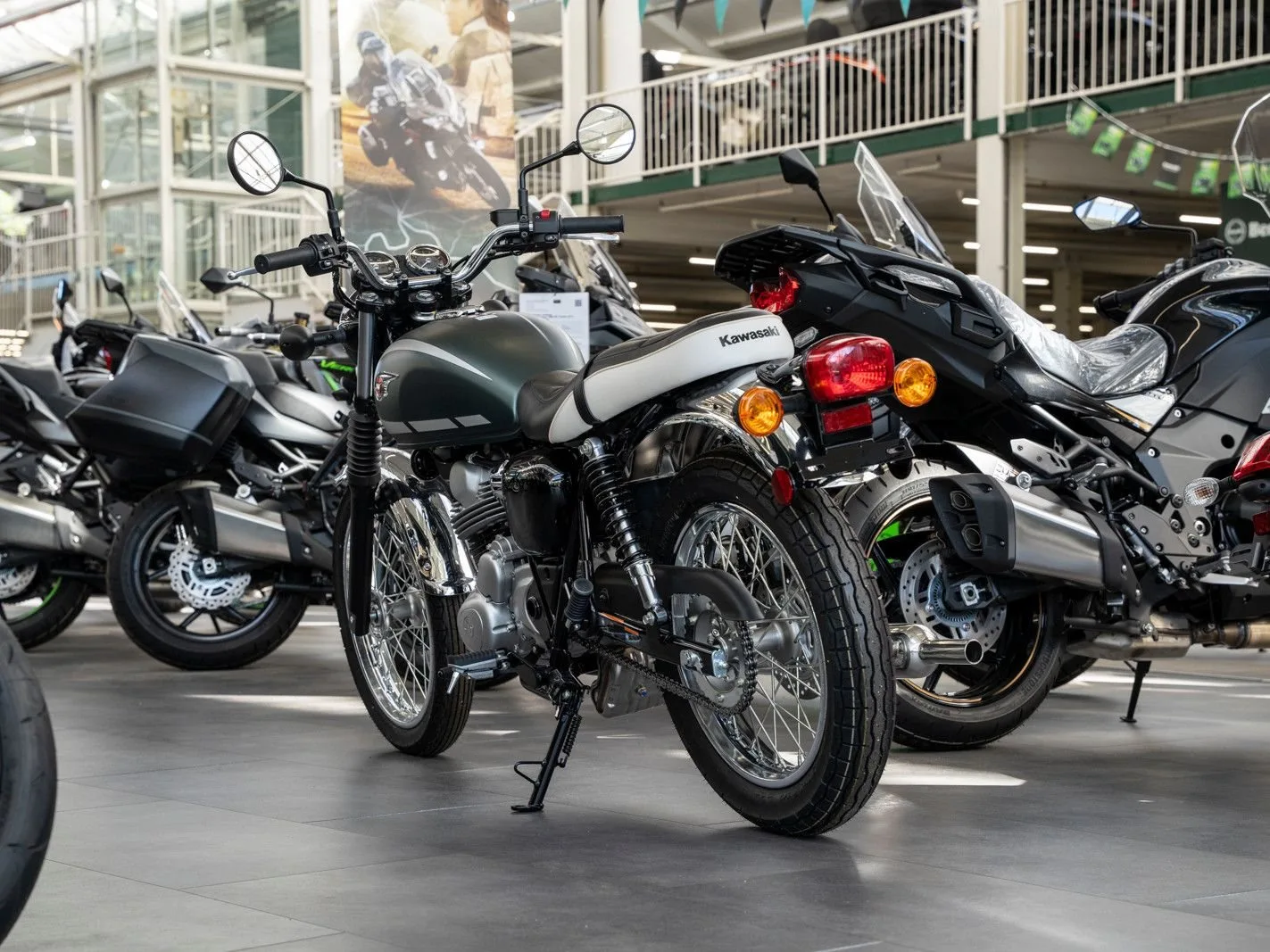 Kawasaki W230