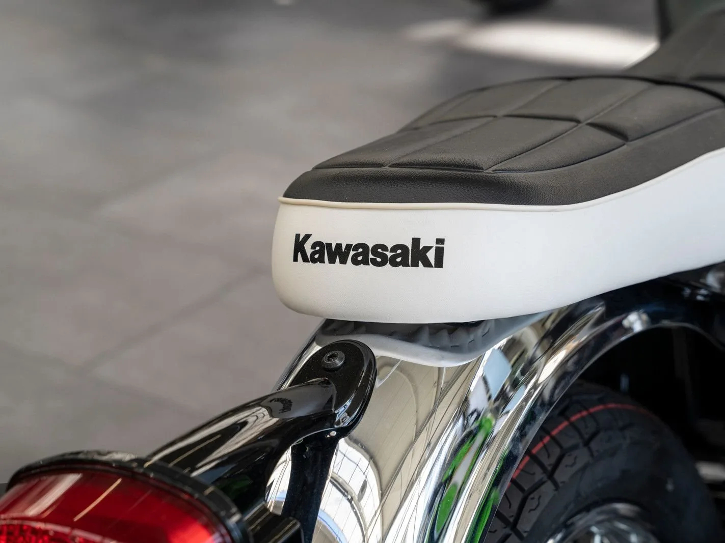 Kawasaki W230