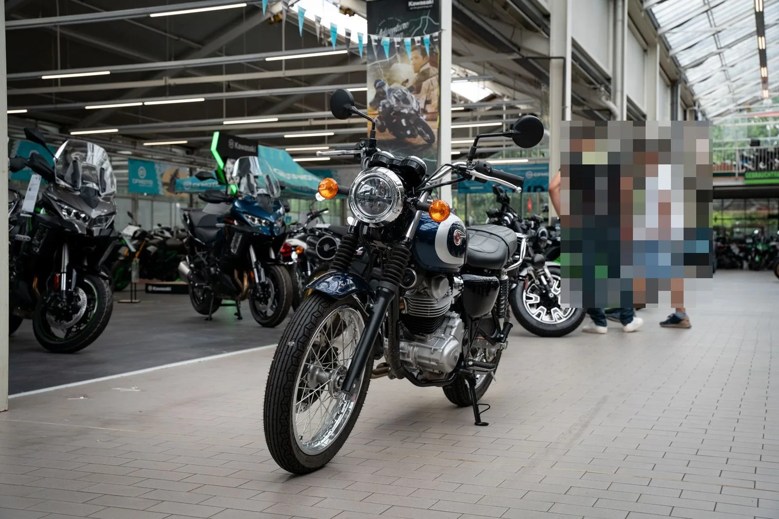 Kawasaki W230