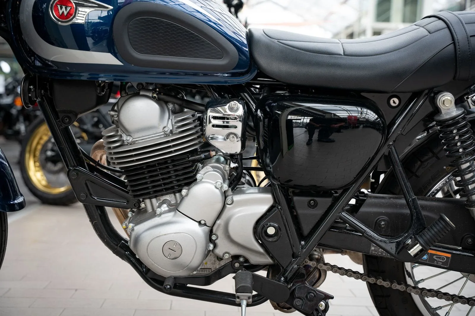 Kawasaki W230
