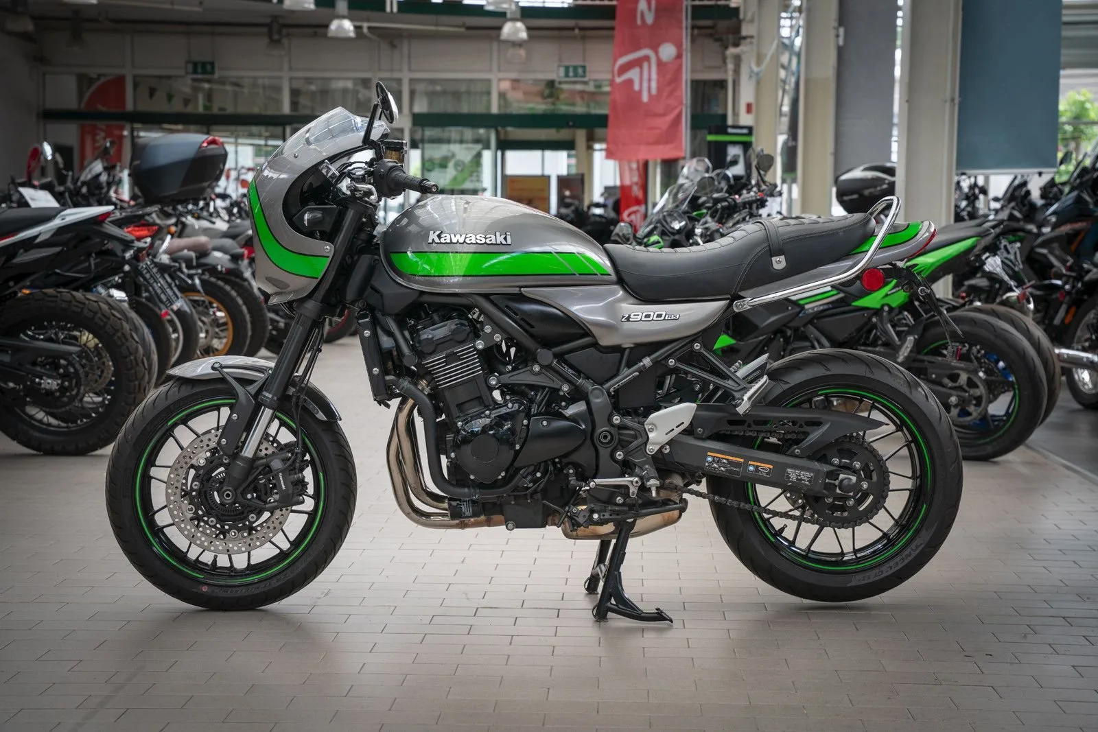 Kawasaki Z900 RS Cafe