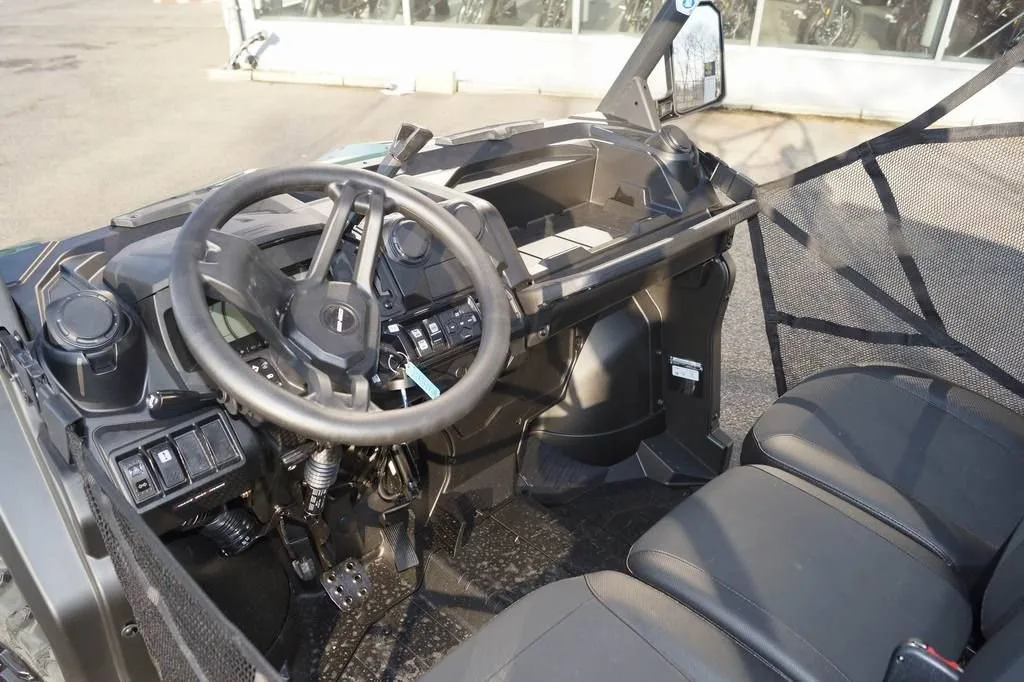 Can-Am Traxter XT HD10