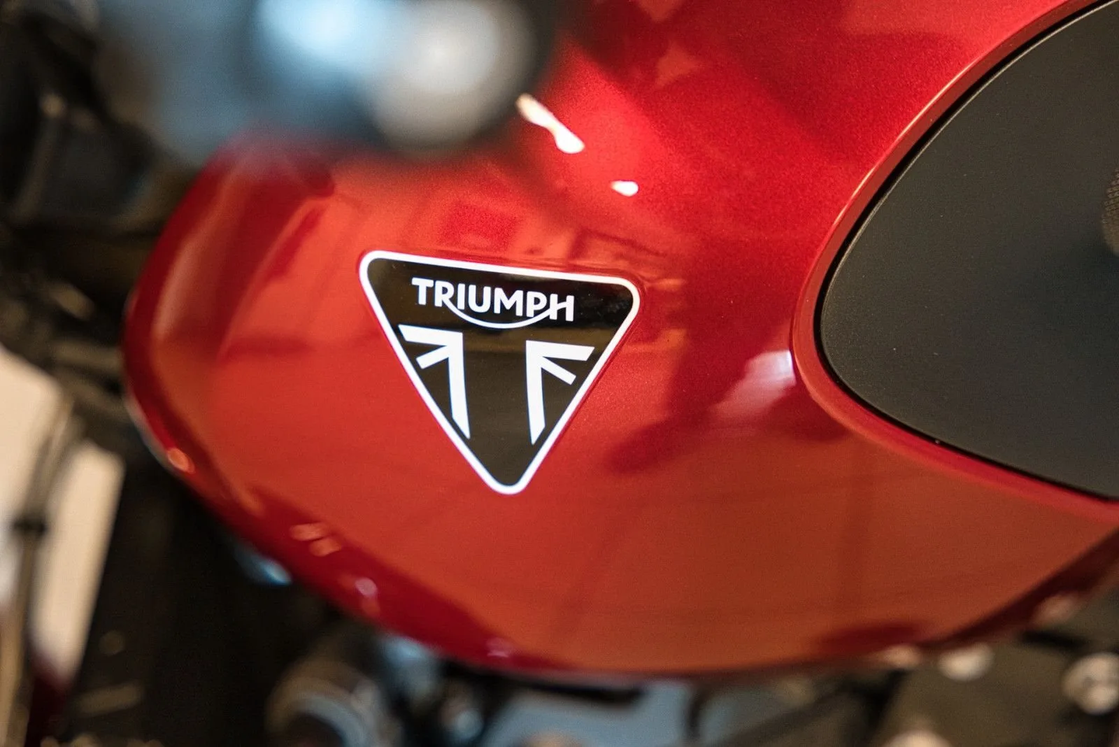 Triumph Trident 800