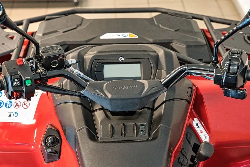 Can-Am OUTLANDER MAX DPS 700