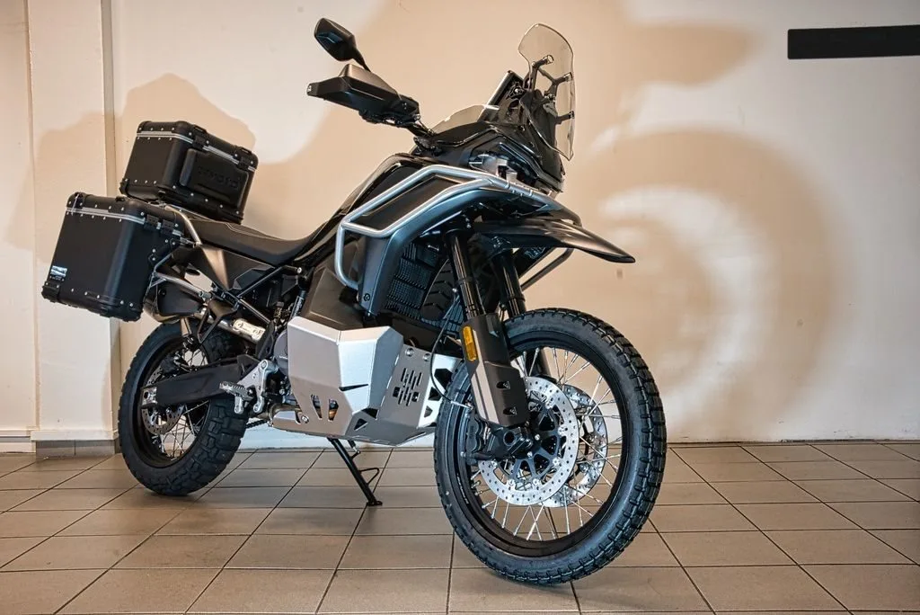 CFMOTO 800MT-X
