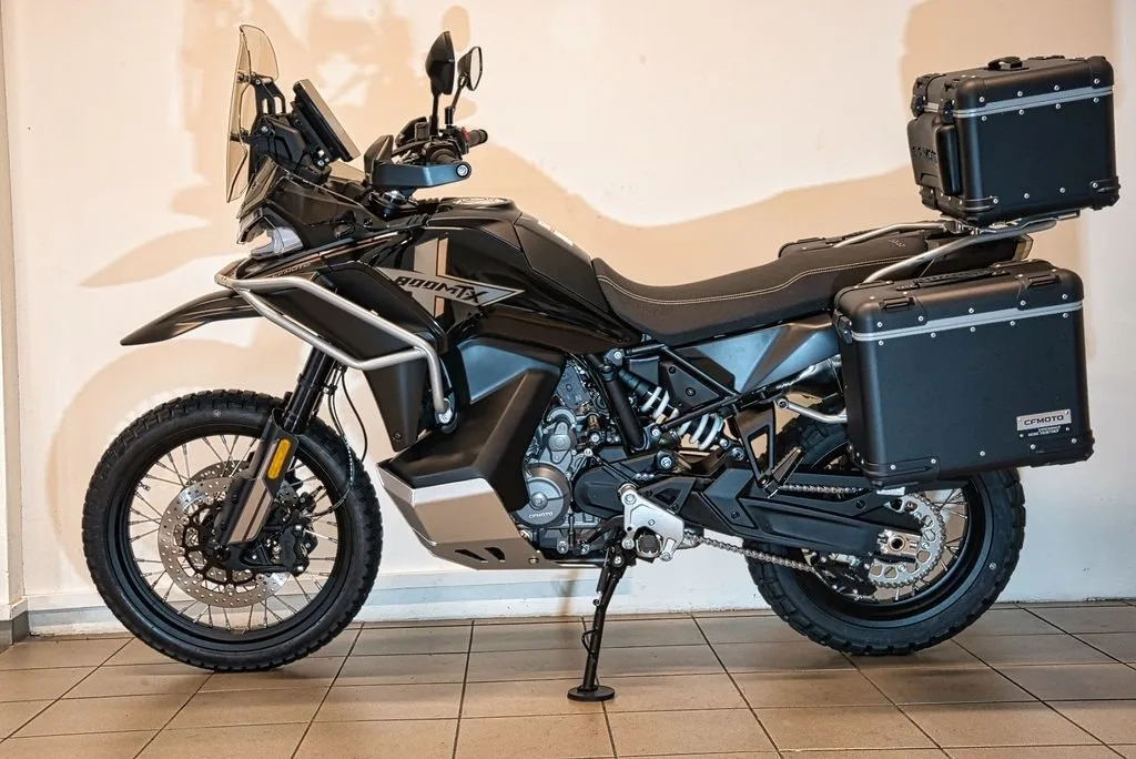 CFMOTO 800MT-X