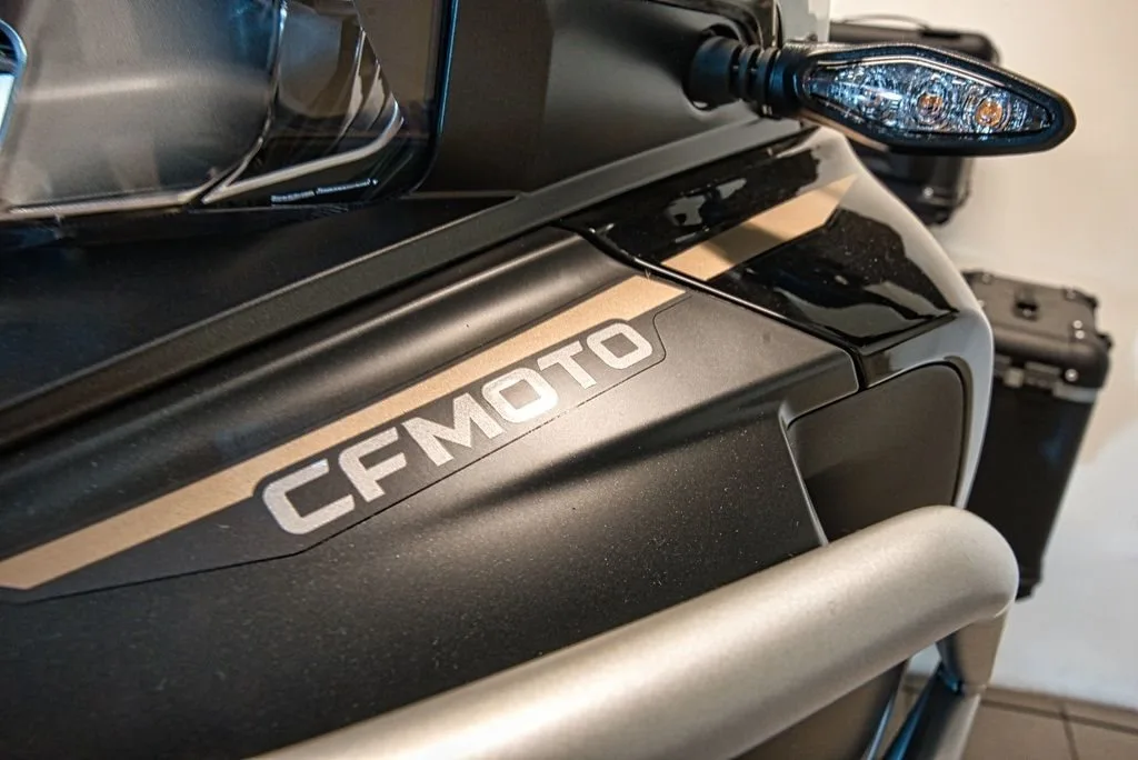 CFMOTO 800MT-X
