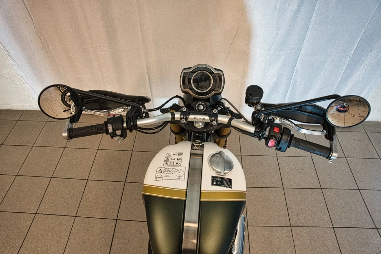 Triumph Scrambler 1200 XE