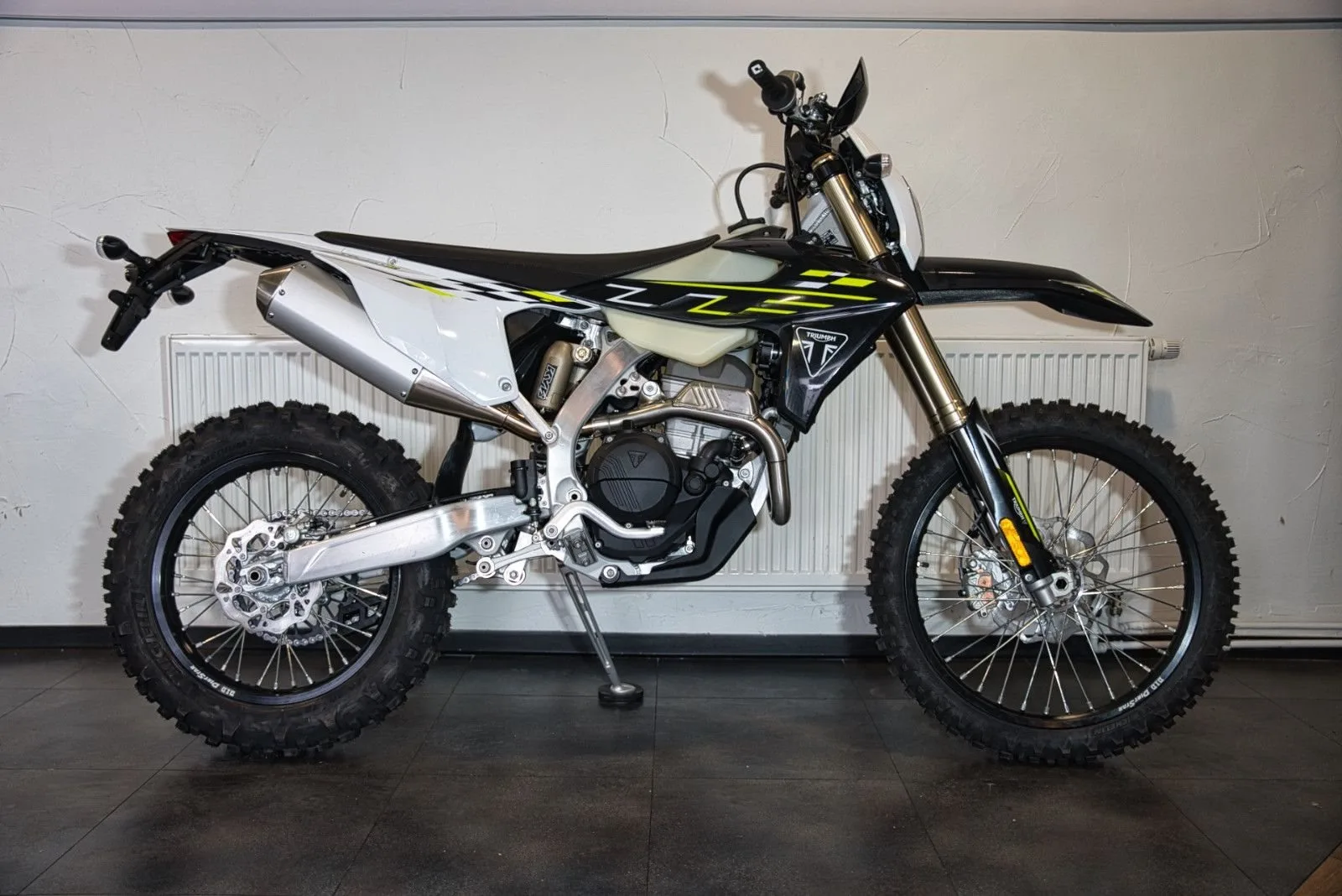 Triumph TF 250-E