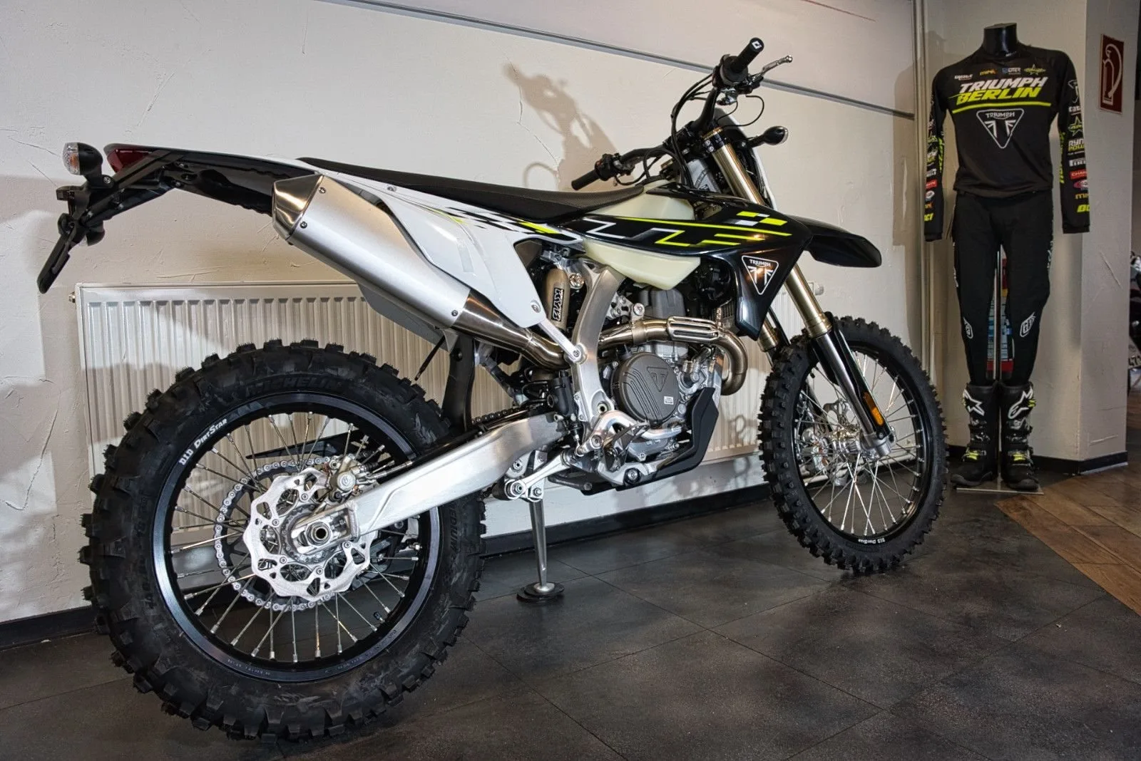 Triumph TF 450-E