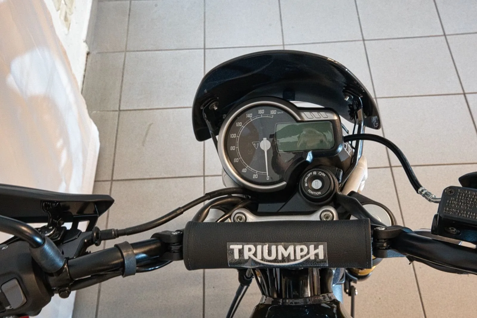 Triumph Scrambler 400 XC