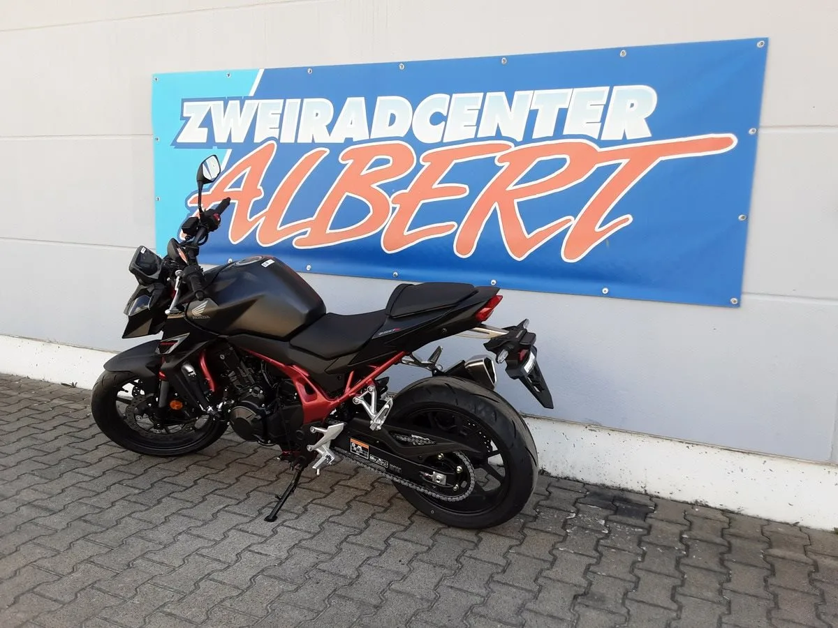 Honda CB750 Hornet €5+