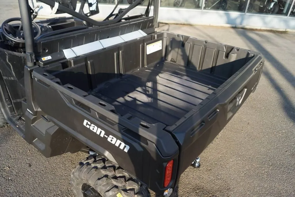 Can-Am Traxter Base HD9 T