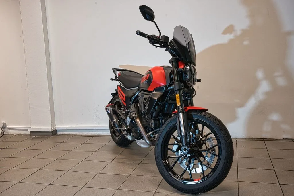 Ducati Scrambler Full Throttle