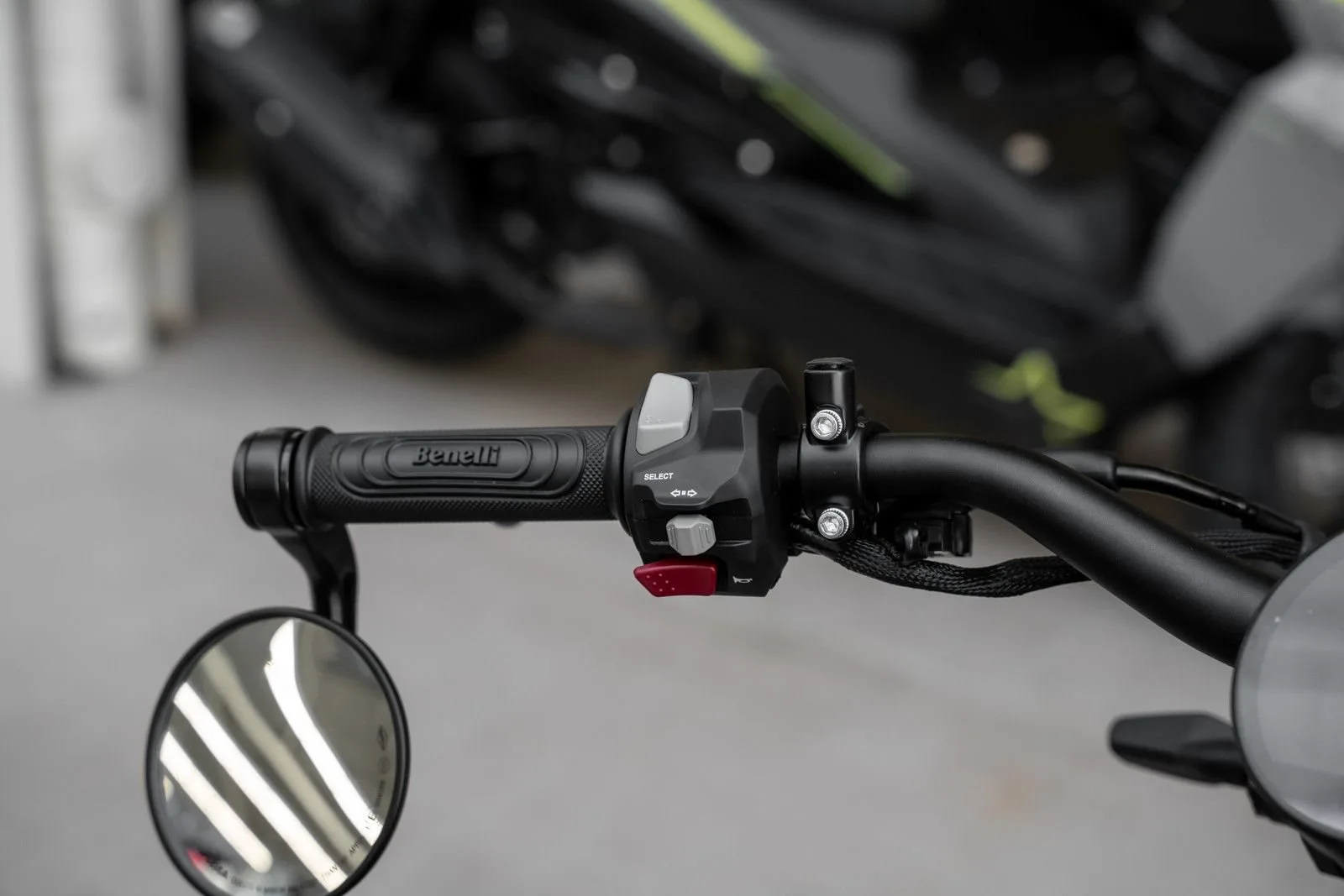 Benelli Leoncino Bobber 400