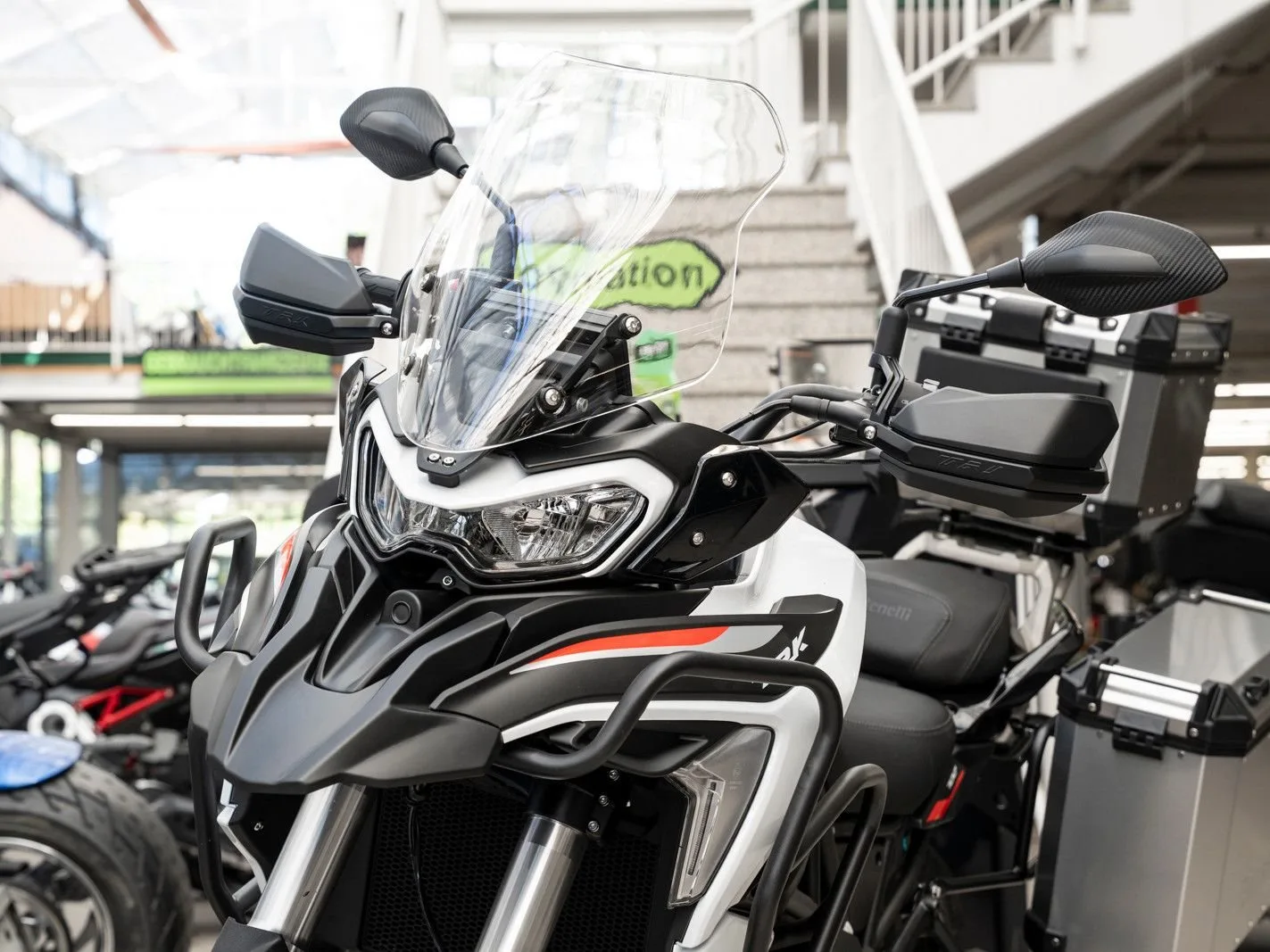 Benelli TRK 702