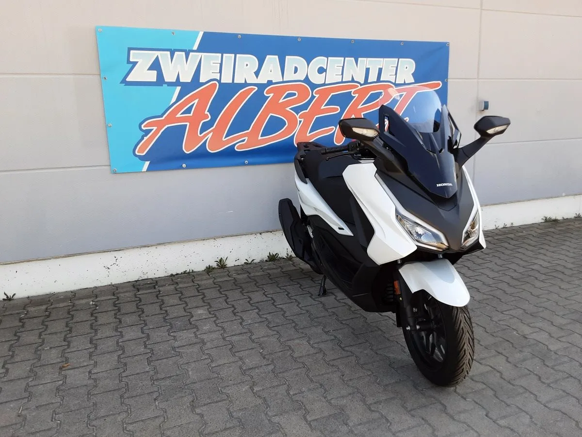 Honda Forza 350