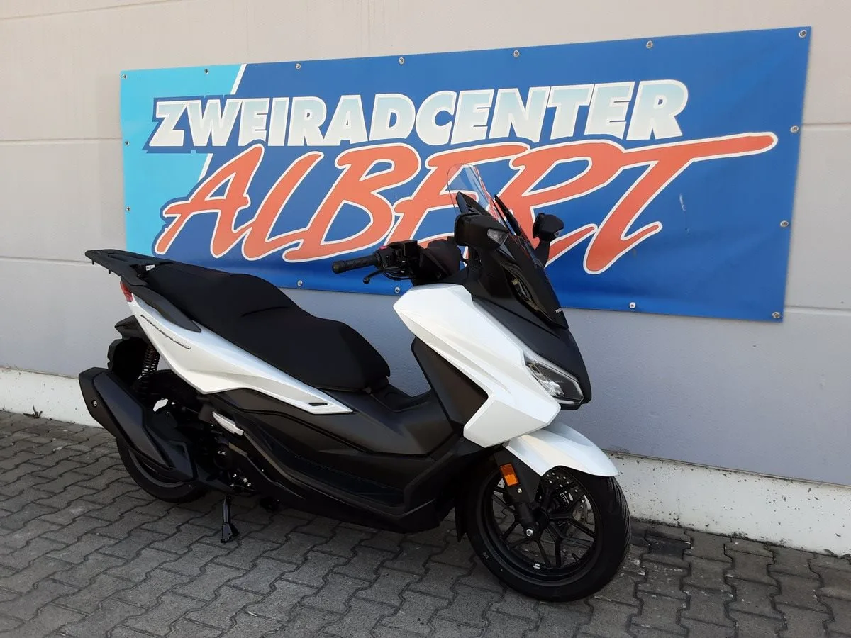 Honda Forza 350