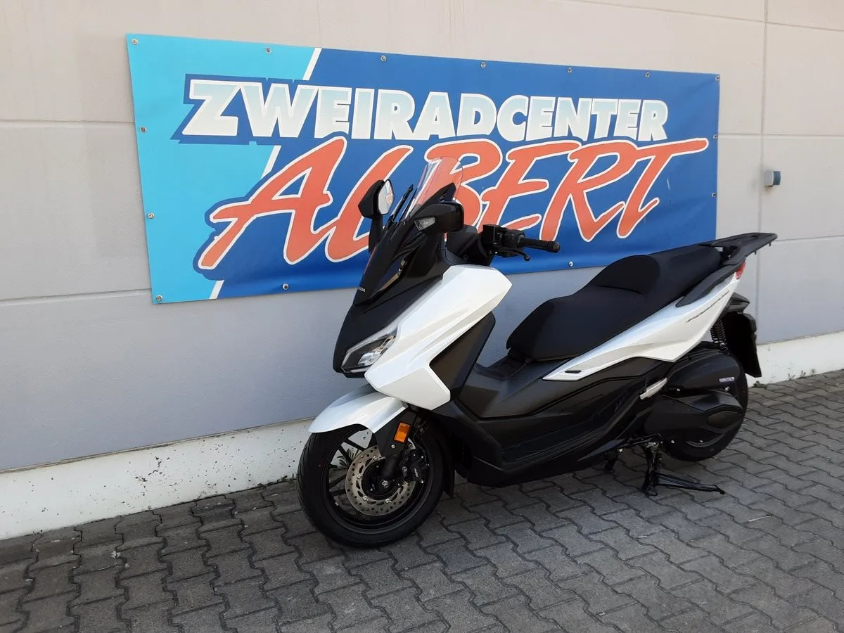 Honda Forza 350