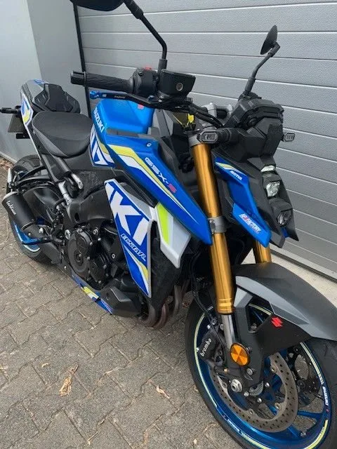 Suzuki GSX-S1000 GSX S 1000