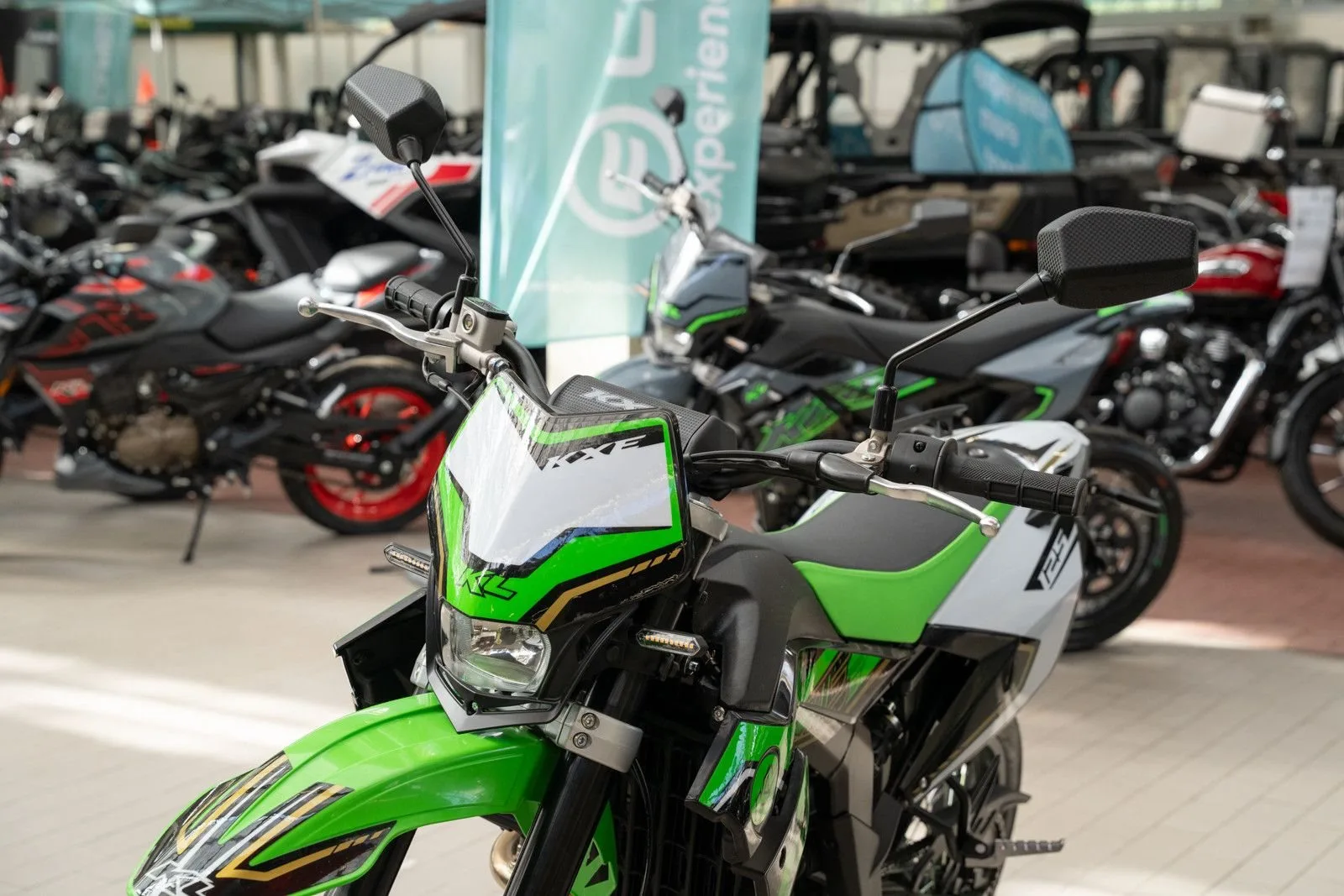 KL Motors KXE 125