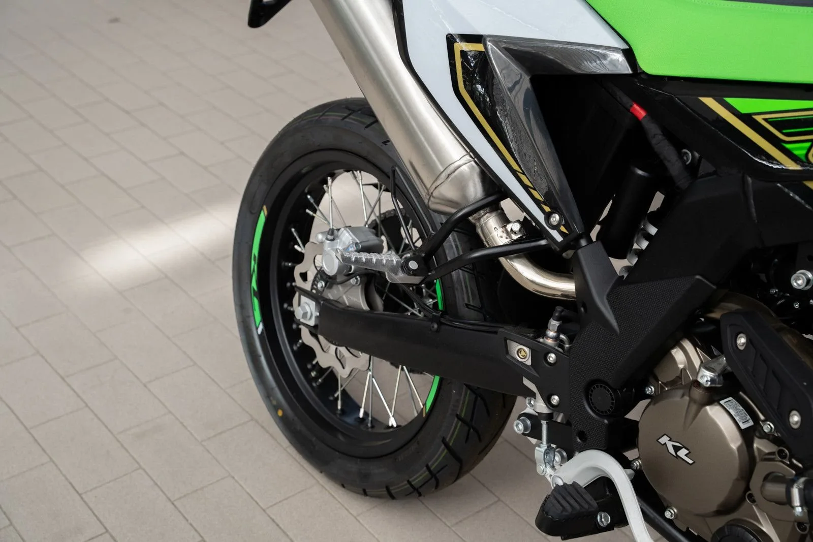 KL Motors KXE 125