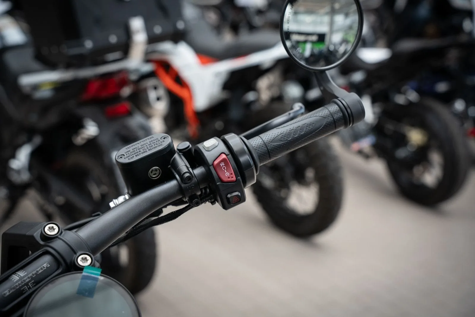 QJ Motor SRV 400 AMT