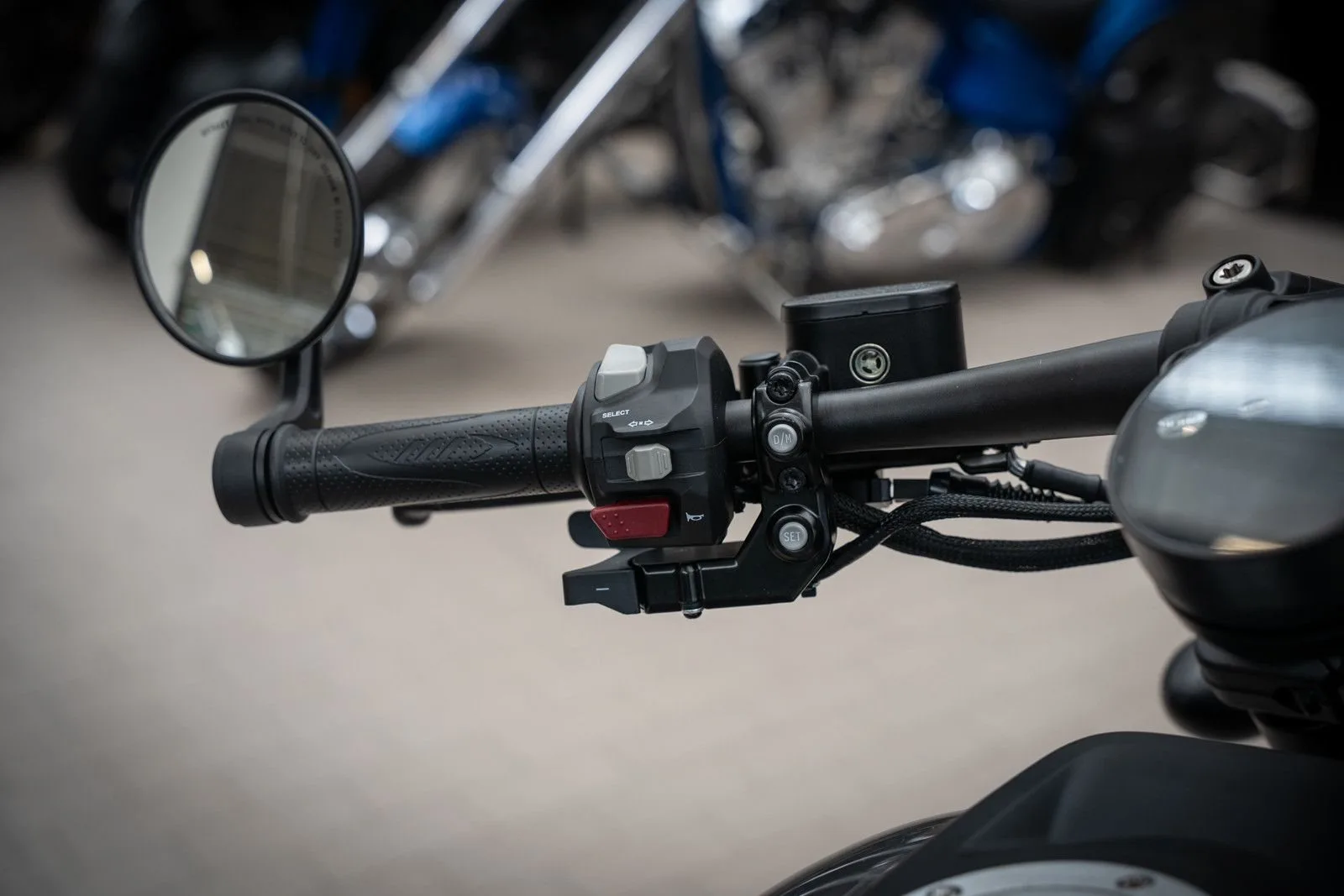 QJ Motor SRV 400 AMT