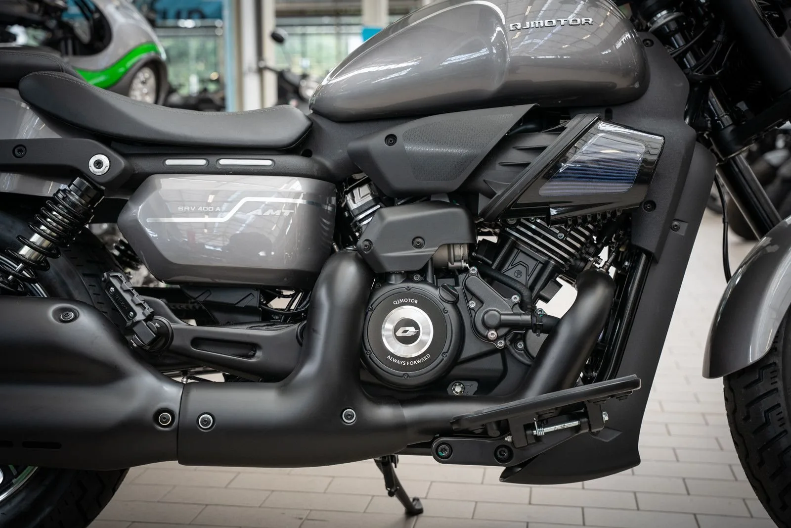 QJ Motor SRV 400 AMT