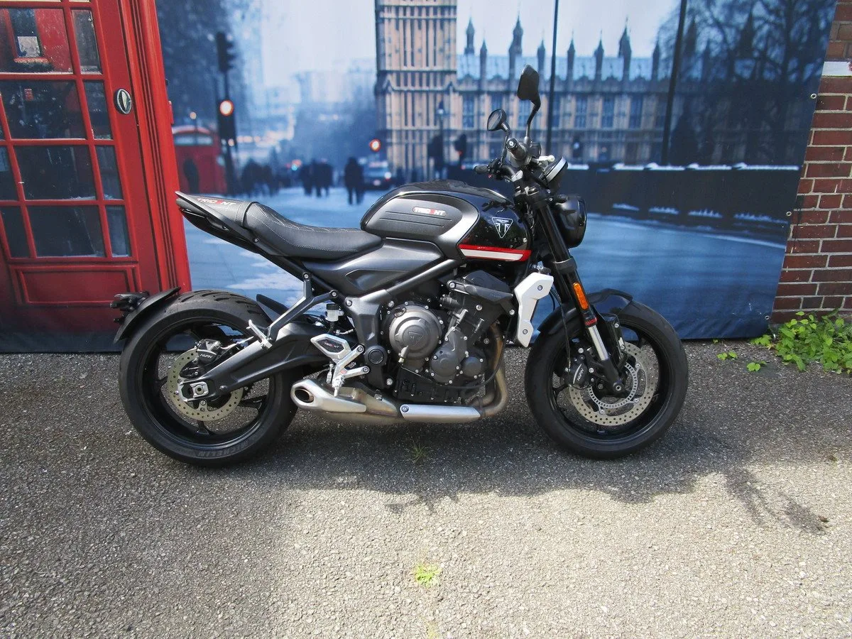 Triumph Trident 660