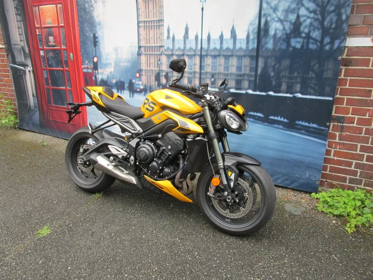 Triumph Street Triple RS