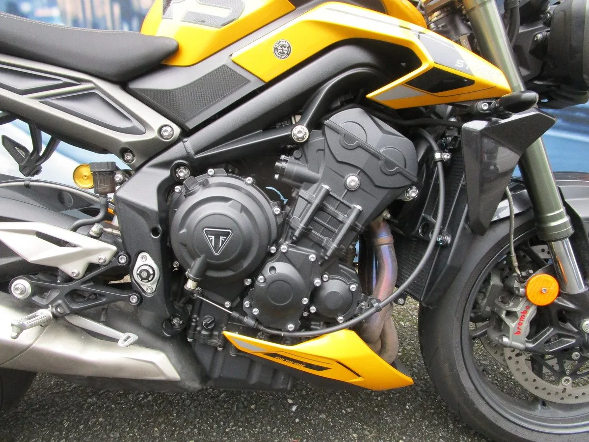 Triumph Street Triple RS