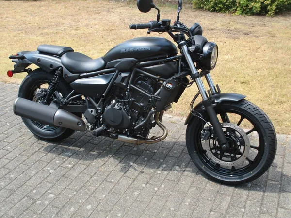 Kawasaki Eliminator 500