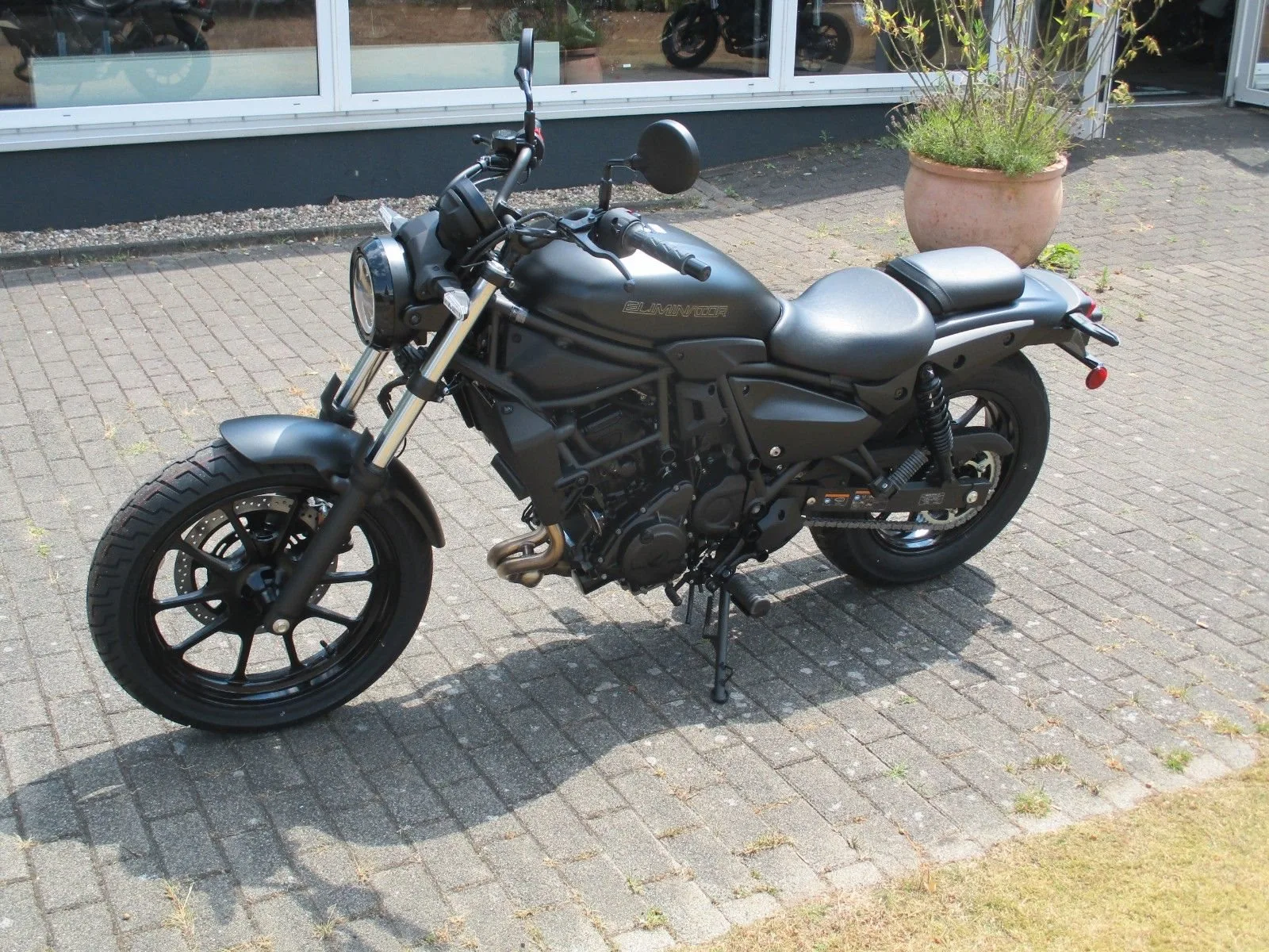 Kawasaki Eliminator 500