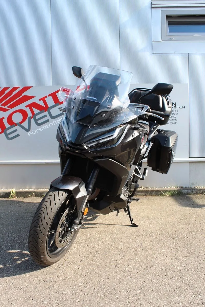 Honda NT1100