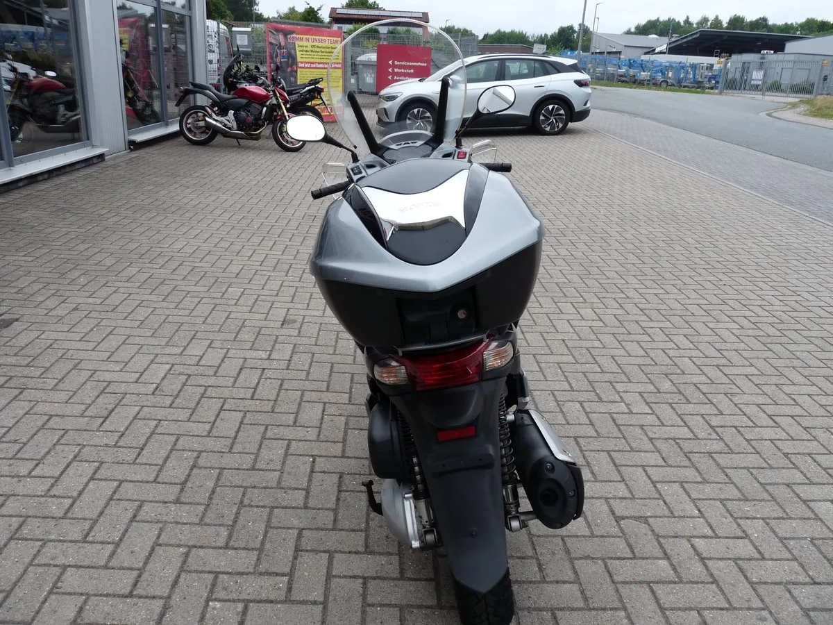 Honda SH300i ABS