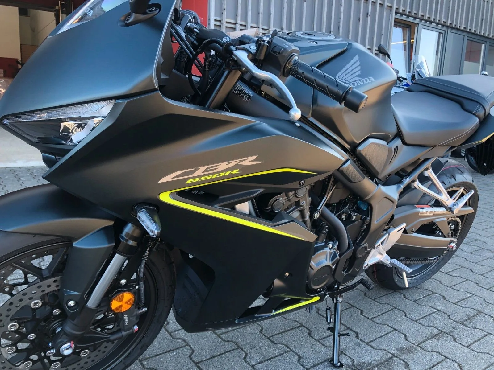 Honda CBR650R Tageszulassung