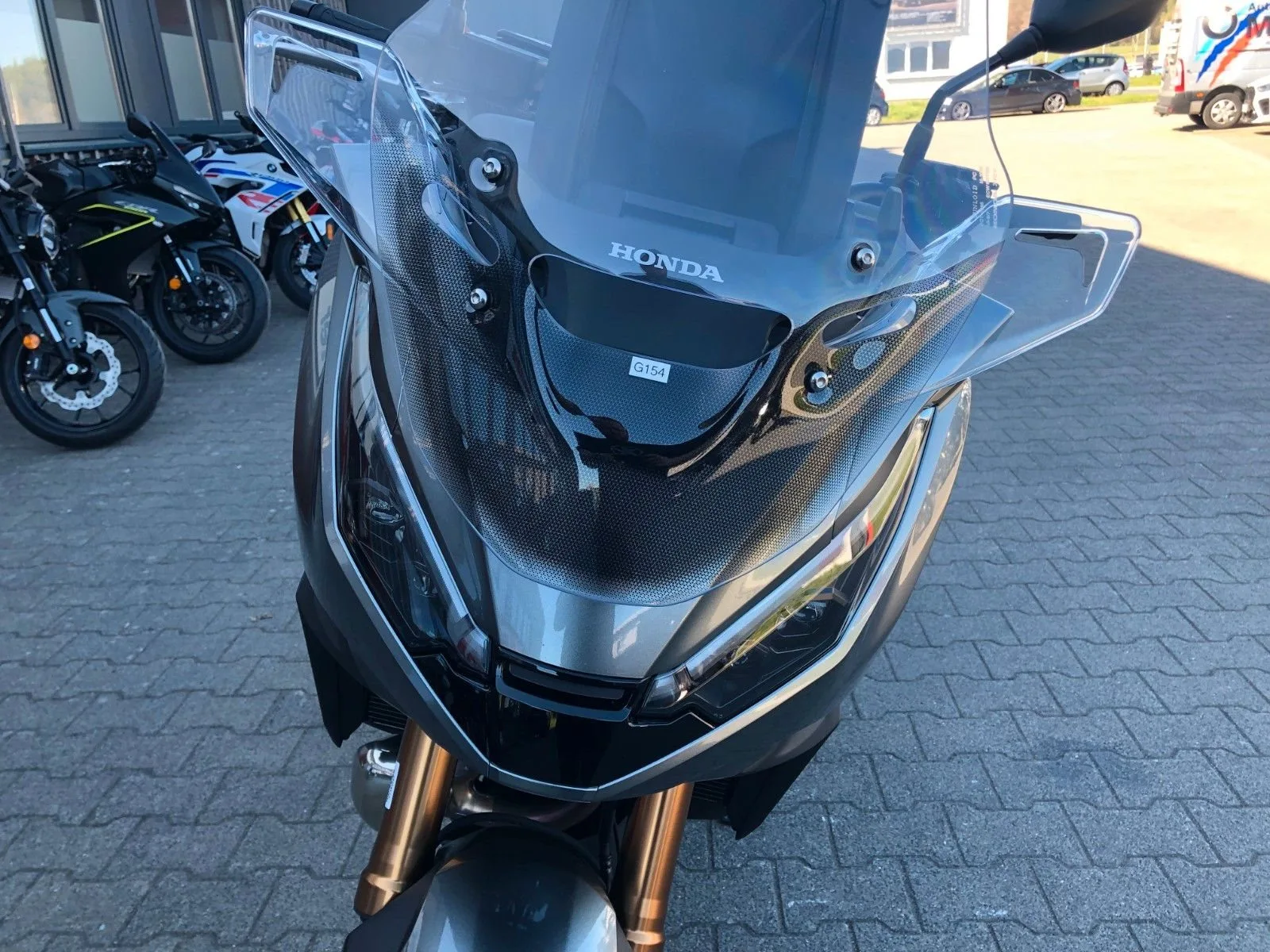 Honda NT1100 DCT Electronic Suspension