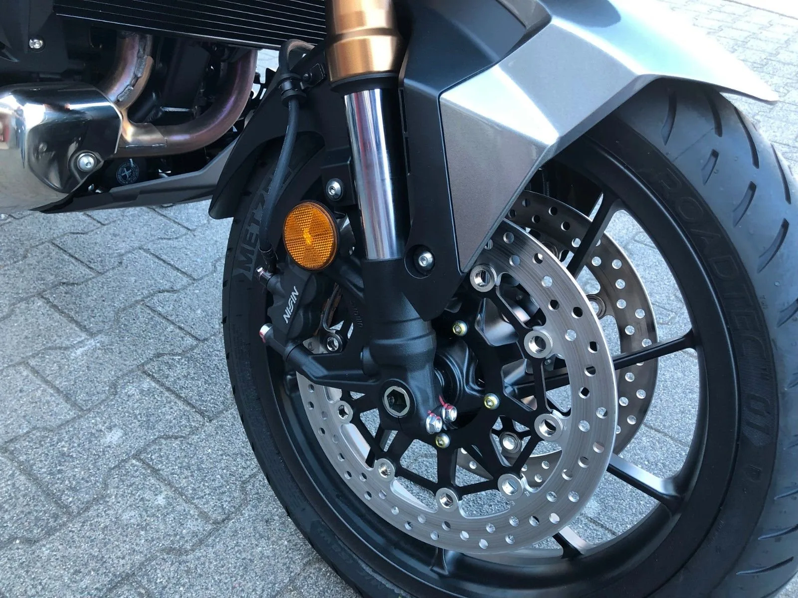Honda NT1100 DCT Electronic Suspension