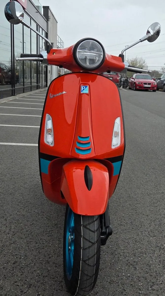 Vespa Primavera 50 Color Vibe
