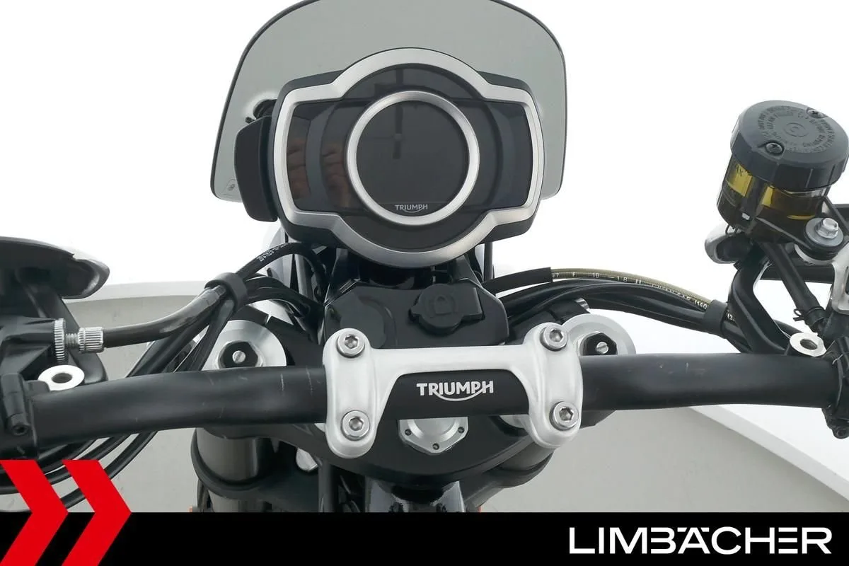Triumph Scrambler 1200 XC