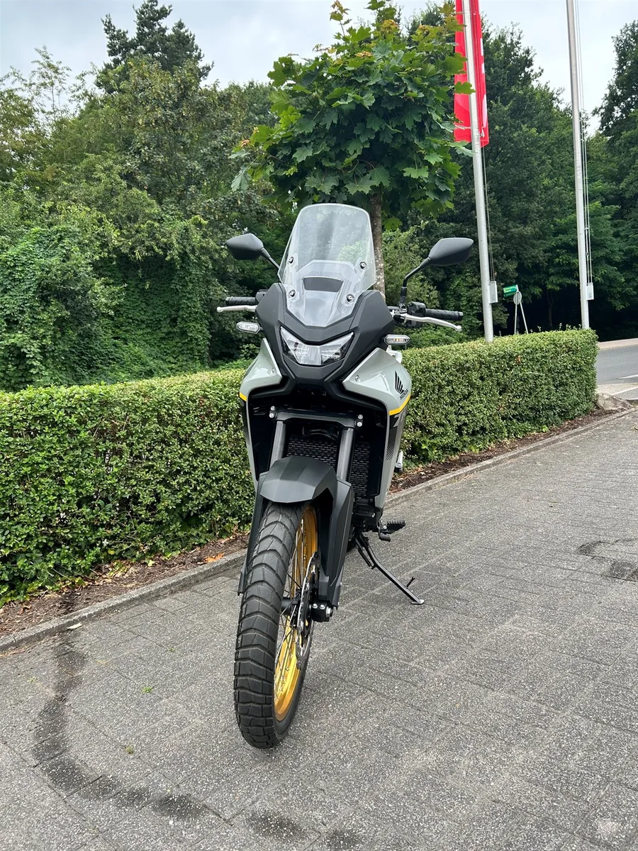 Honda XL750 Transalp Vorführer mit wenig Km