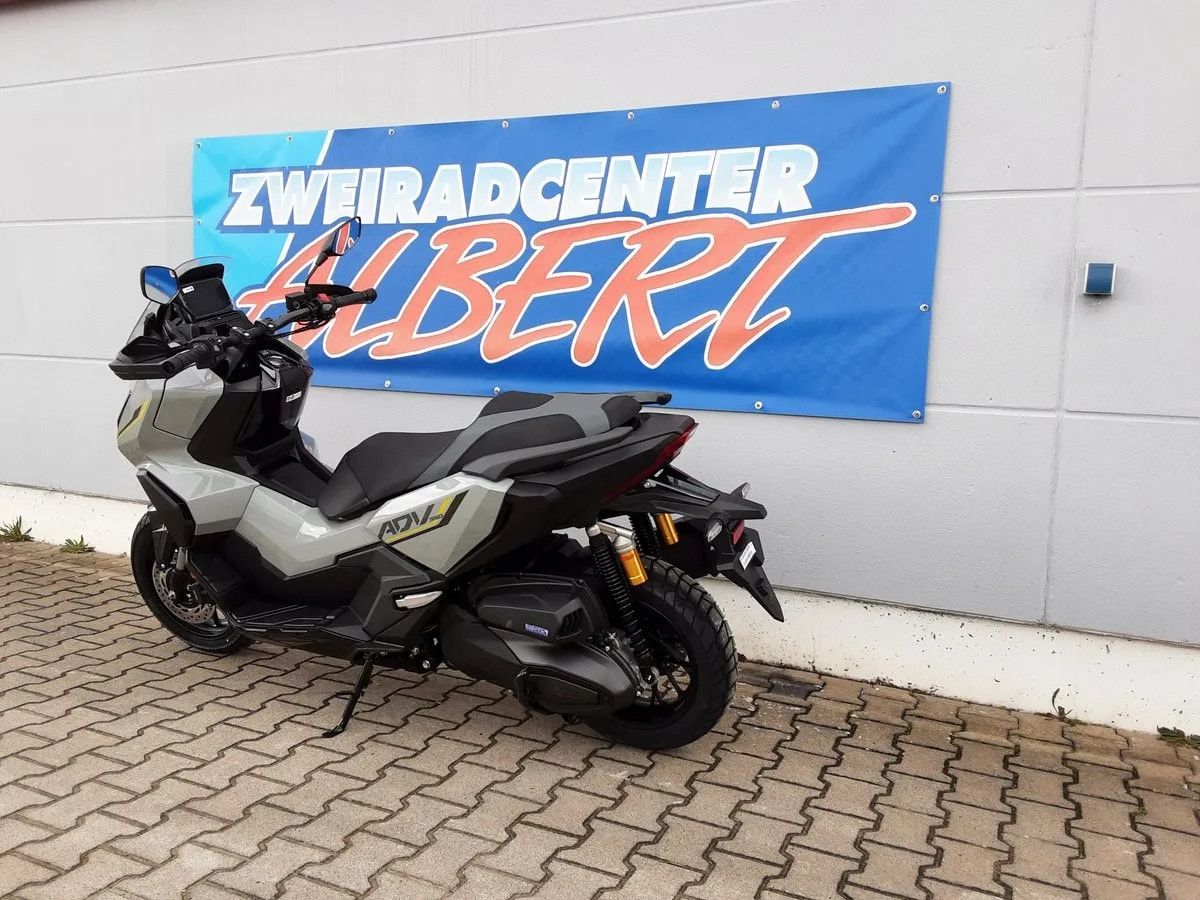 Honda ADV350 Special Edition