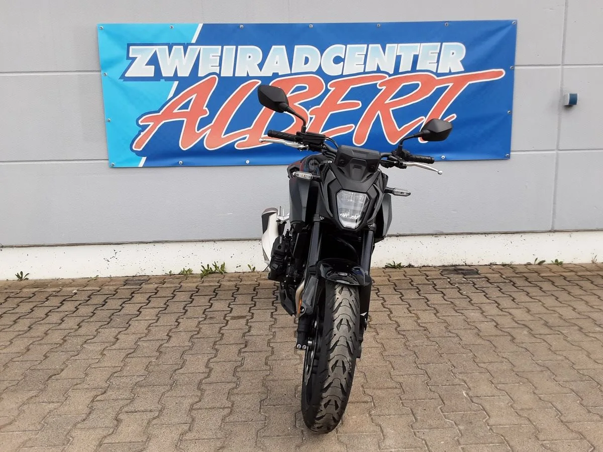 Honda CB500 Hornet E-Clutch