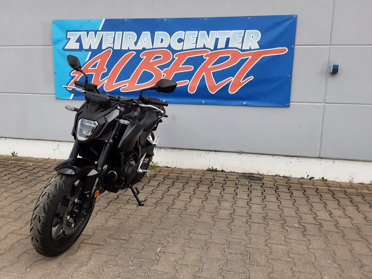 Honda CB500 Hornet E-Clutch