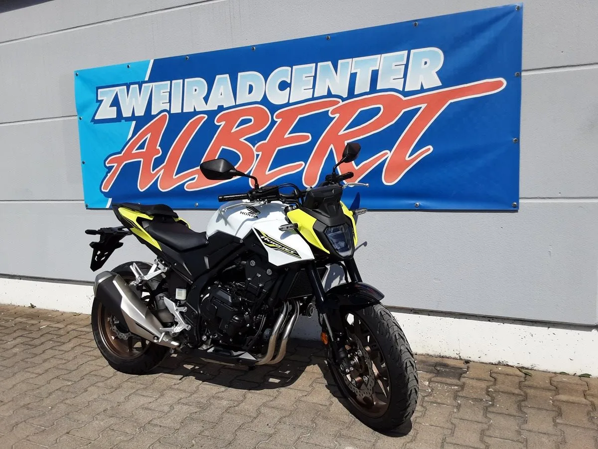 Honda CB500 Hornet E-Clutch