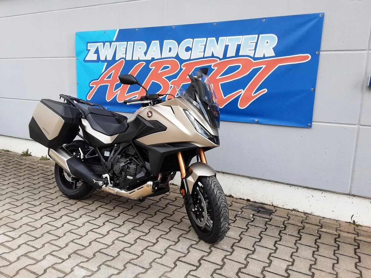 Honda NT1100 DCT Electronic Suspension