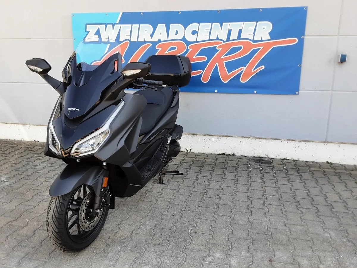 Honda Forza 125