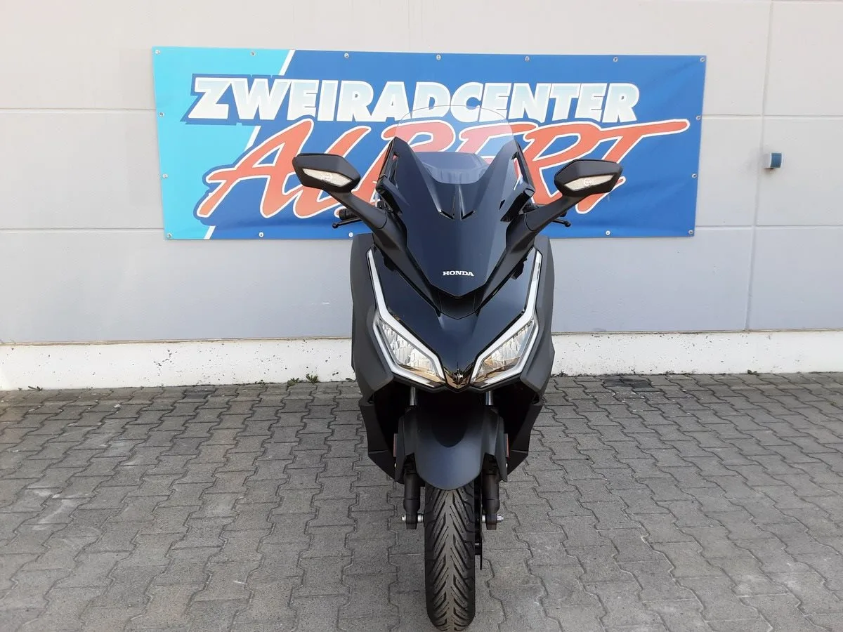 Honda Forza 125